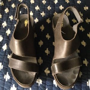 Volatile grey platform sandals size 10